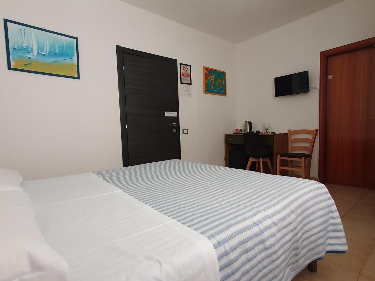 פדאסו Hotel Cormorano מראה חיצוני תמונה